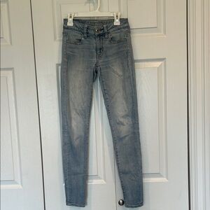 American Eagle Outfitters Light Blue Skinny Jeans
